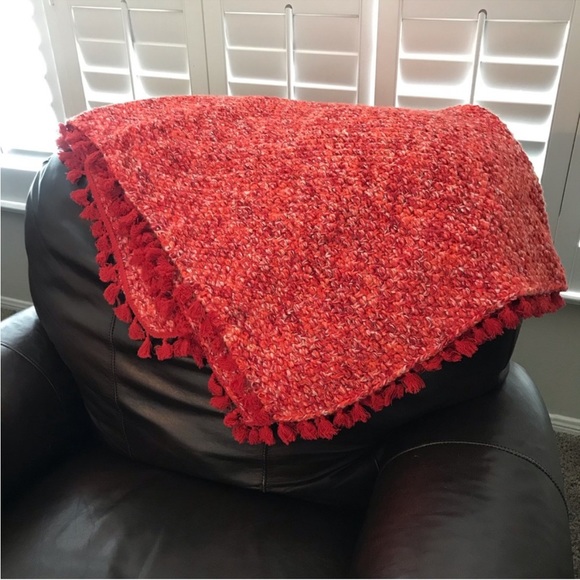 Eve & Al Knitted Throw Rug Blanket Tassel Orange 46” x 48” - Picture 2 of 7
